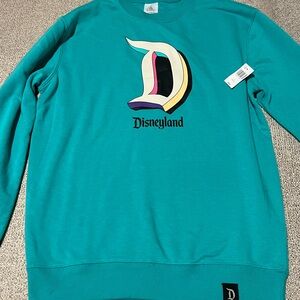 Disneyland T Shirt/Sweatshirt Bundle 
Men’s Small